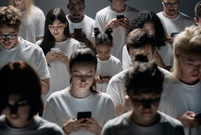 Smartphones smart entkommen: Sieben kreative Wege zur digitalen Entgiftung