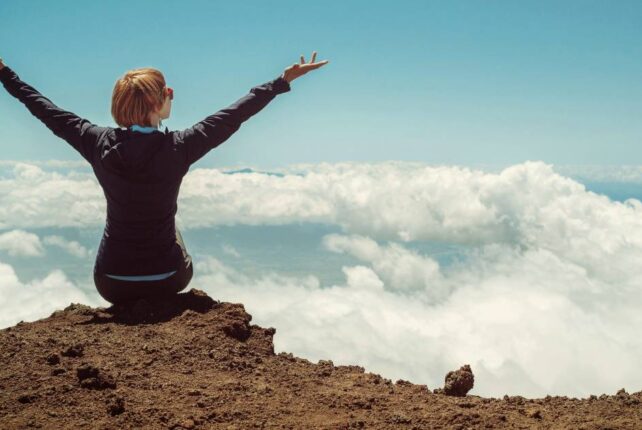 Wie positiver Affekt und positive Selbstüberzeugungen zusammenhängen