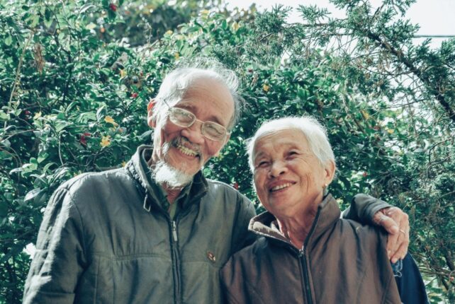 Was ältere Menschen glücklich macht: Positive Lebensereignisse und Wohlbefinden im Alter